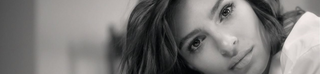 Illustration Hero Banner for Emily Ratajkowski Article